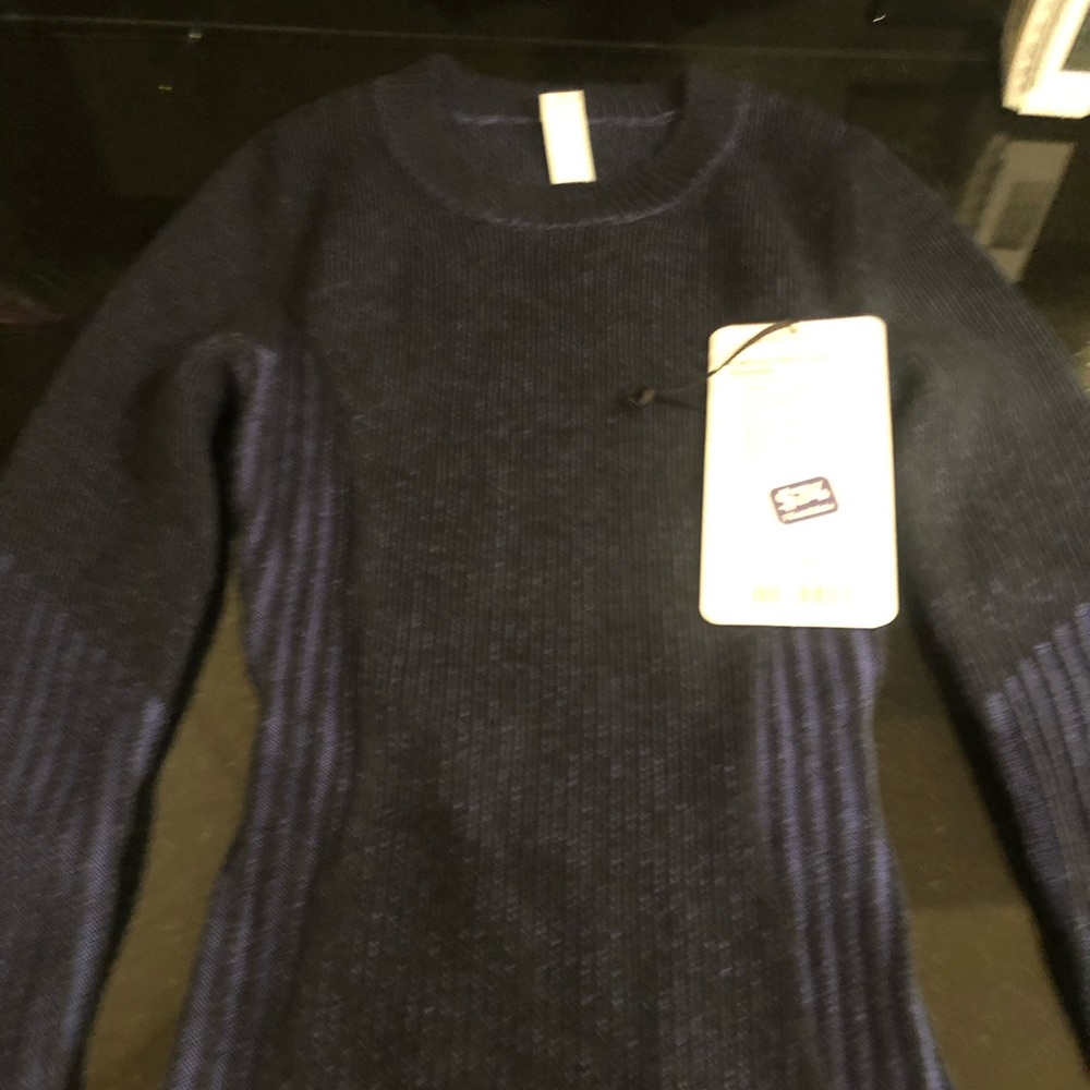 Lululemon sweater NWT